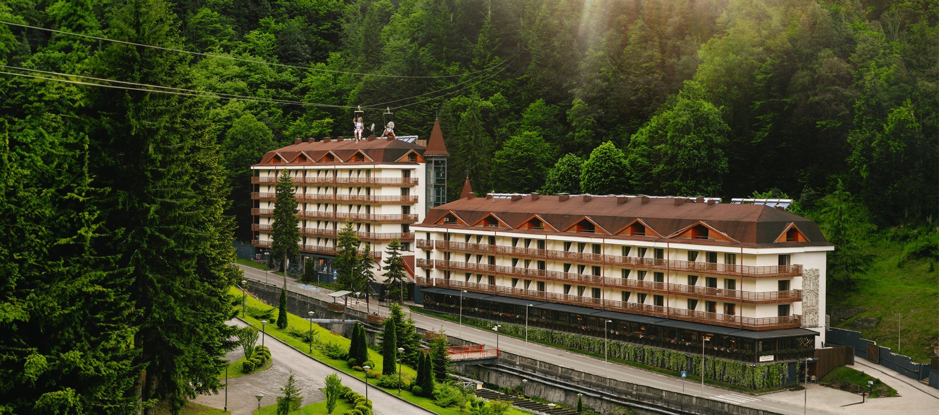 საირმე, სადაც სასტუმროს ერთ-ერთ შენობას ცეცხლი გაუჩნდა