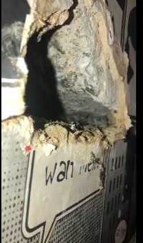 "ფრთხილად და ყურადღებით იყავით, კორპუსებსაც ერჩიან, დაბლა ეყარა კედლის ნაწილები" - რა აღმოაჩინა მოქალაქემ საცხოვრებელი სახლის კედელში?