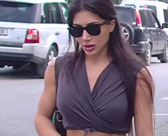 "თავს ძალიან დაუცველად და საფრთხის ქვეშ ვგრძნობთ მე და ჩემი მცირეწლოვანი შვილი. შემომდის მუქარები სიცოცხლის მოსპობით" - რას წერს მკლავჭიდელი ხატია ვიბლიანი