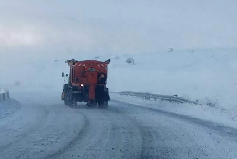 უამინდობა საქართველოში: მოსალოდნელია ქარბუქი, თოვლი, ნისლი - გზის რომელ მონაკვეთებზე მოქმედებს შეზღუდვები