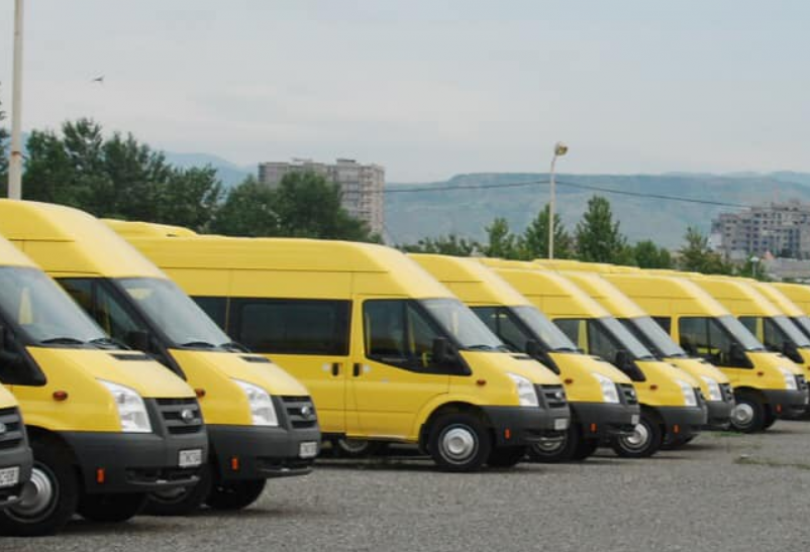 1-ლი იანვრიდან შორ მანძილზე მგზავრთა გადაყვანა მიკროავტობუსებით აიკრძალება
