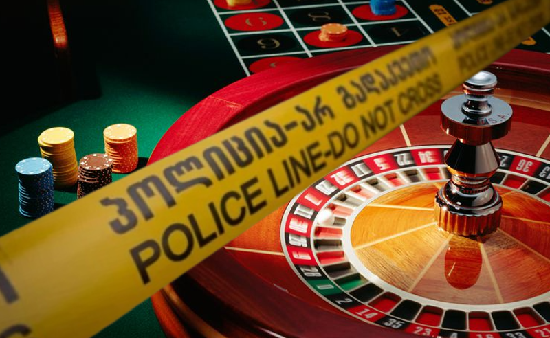 თაღლითური ჯგუფის წევრები დაზარალებულის 309 000-მდე ლარს მოტყუებით დაეუფლნენ და მათ შორის აზარტულ თამაშებში გამოიყენეს