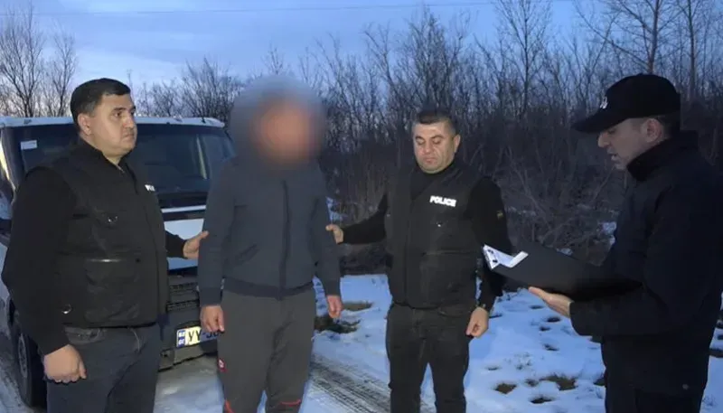 "ბინაში მოტყუებით აიყვანეს და მუქარით 6 000 ლარი გამოსძალეს, ასევე მოსთხოვეს მათ სახელზე არსებული 32 000 ლარის ოდენობის დავალიანების დაფარვა" - დანაშაულის დეტალები