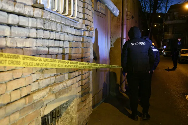 მარჯანიშვილზე ქალი მოკლეს. მკვლელობაში ბრალდებული დაკავებულია - რა განცხადებას ავრცელებს შსს