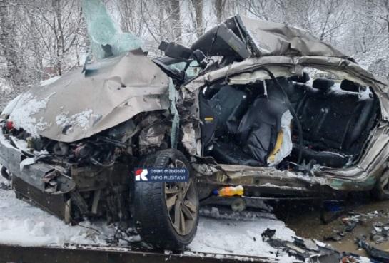 ამ დილით ავარიას 3 ადამიანის სიცოცხლე ემსხვერპლა - სად დატრიალდა ტრაგედია, სადაც რამდენიმე ავტომობილი ერთმანეთს შეეჯახა?