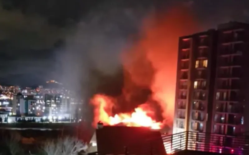 ხანძარი დიდ დიღომში - ცეცხლი ერთ-ერთ საწყობს უკიდია